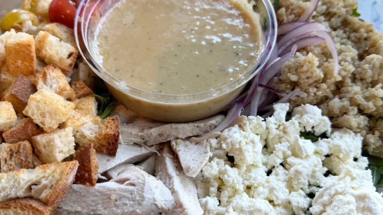 Mediterranean Salad with Chicken