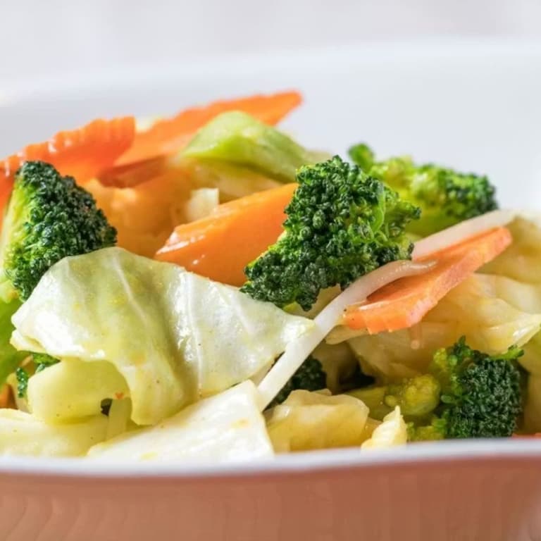 Fresh Mixed Vegetables in Curry Sauce