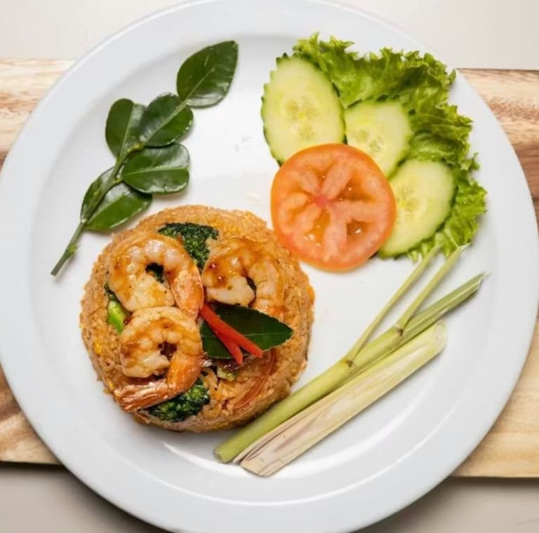 Tom Yum Fried Rice with Prawns