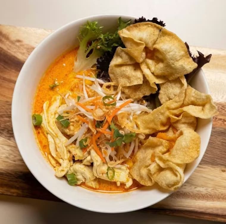 Yellow Curry Chick Noodle