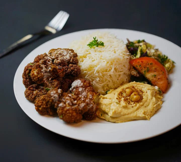 Crispy Cauliflower in Tahini Sauce Meal