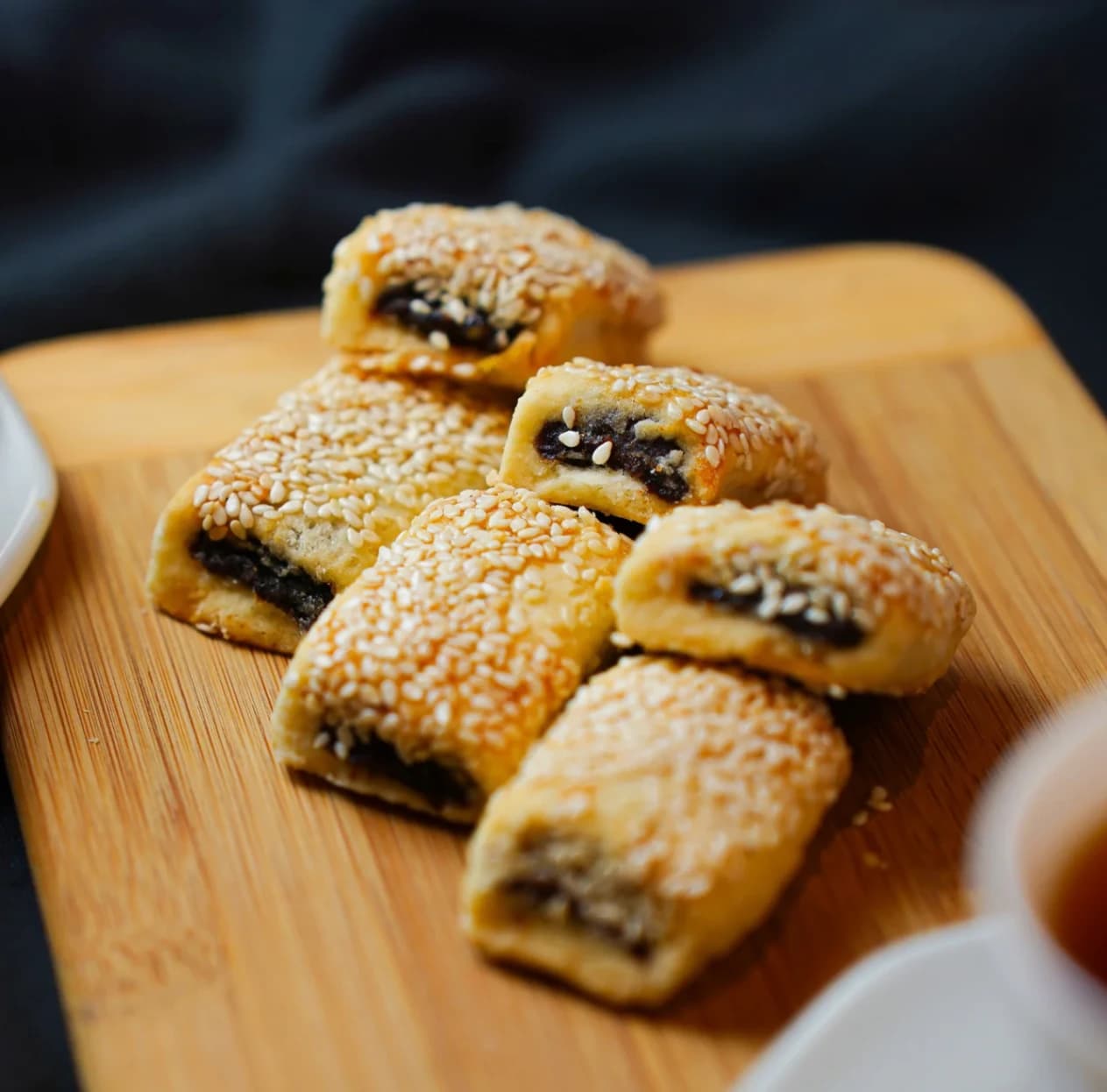 Date and Sesame Cookies