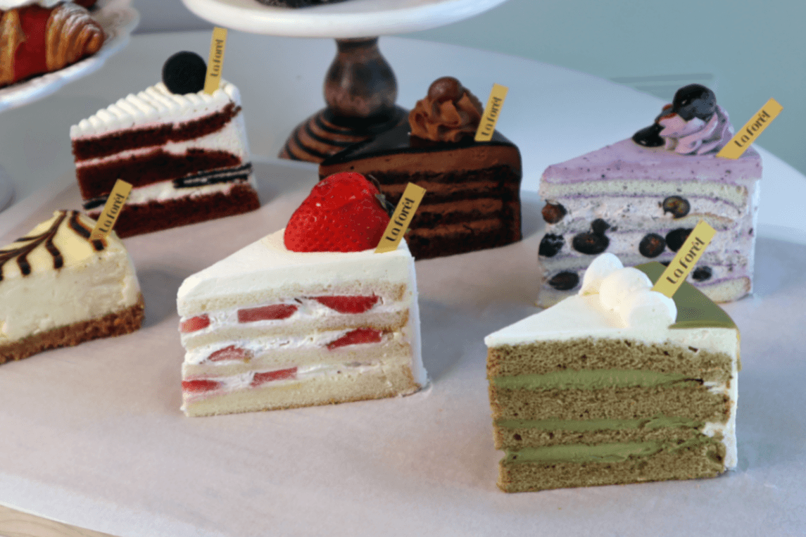 Assorted Sliced Cakes Box