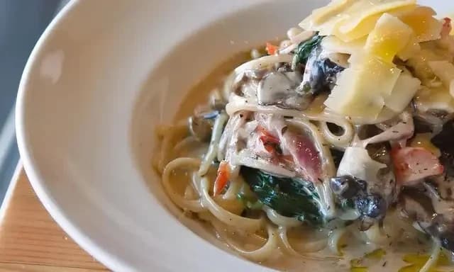 Shareable Mushroom Linguine