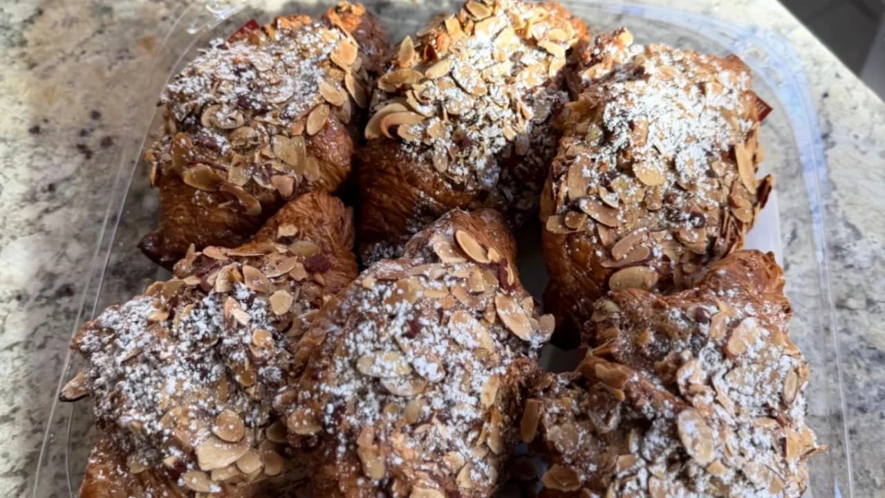 6 Almond Croissant - Platter
